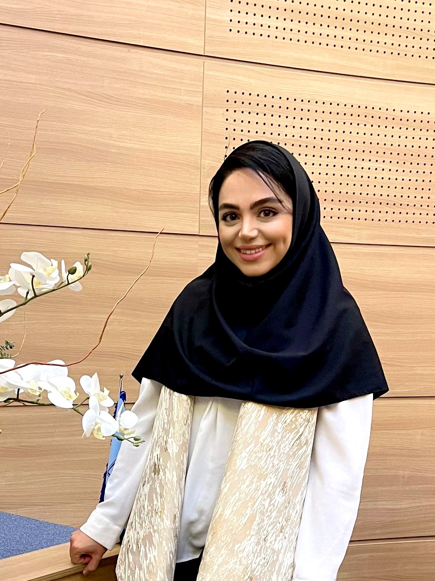 Helia Ahmadi